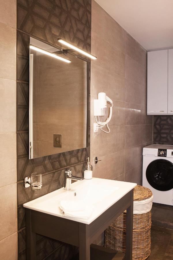Central Comfy Modern Flat 2 Bedrooms 2 Bathrooms 雅典 外观 照片